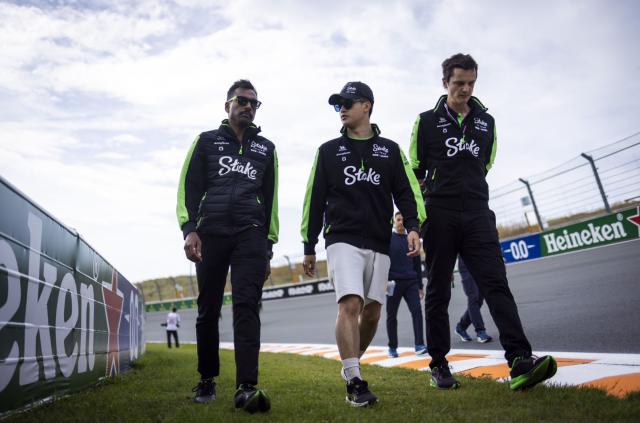 足球比分 球探分析-专访周冠宇②：困难虽大，有信心留下